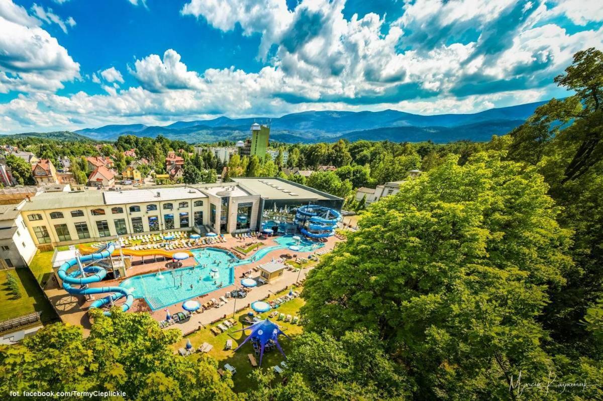 Villa Cervi Cieplice เยเลเนียกูรา ภายนอก รูปภาพ