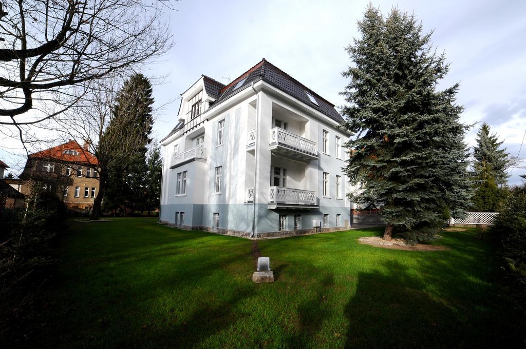 Villa Cervi Cieplice เยเลเนียกูรา ภายนอก รูปภาพ